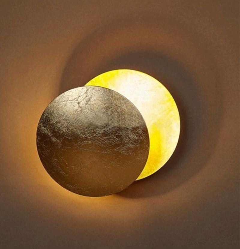 Fioris zeitgenössische minimalistische Kunst-Wandleuchte