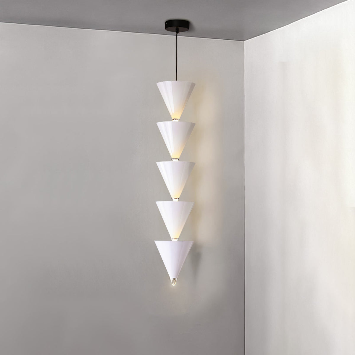 Yrathen zeitgenössische minimalistische Pendelleuchte