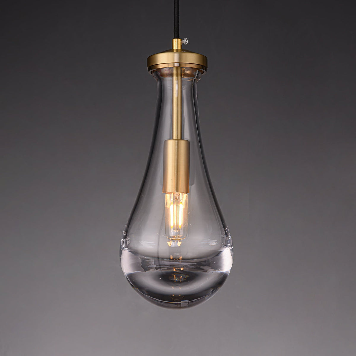 Votheor zeitgenössische minimalistische Messing-Glas-Pendelleuchte
