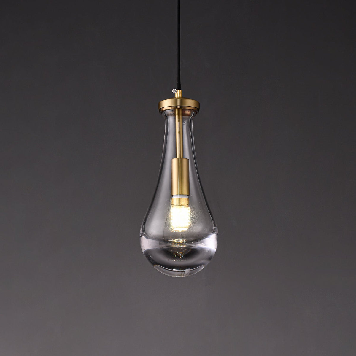 Votheor zeitgenössische minimalistische Messing-Glas-Pendelleuchte
