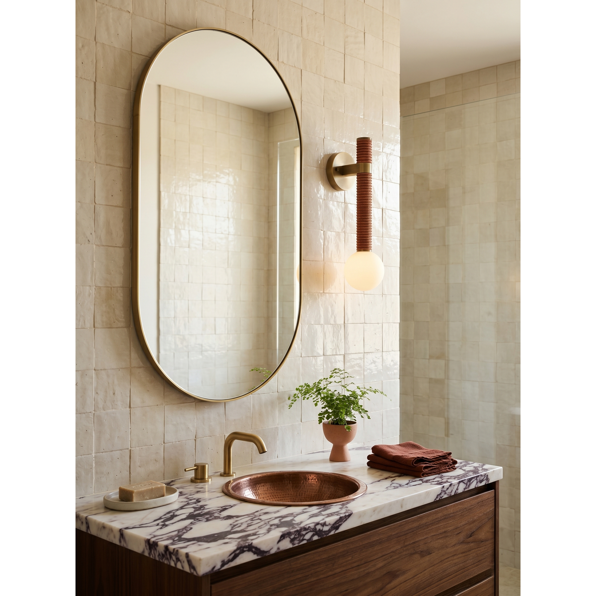 Cordelia Wandleuchte Antique Brass & Braun