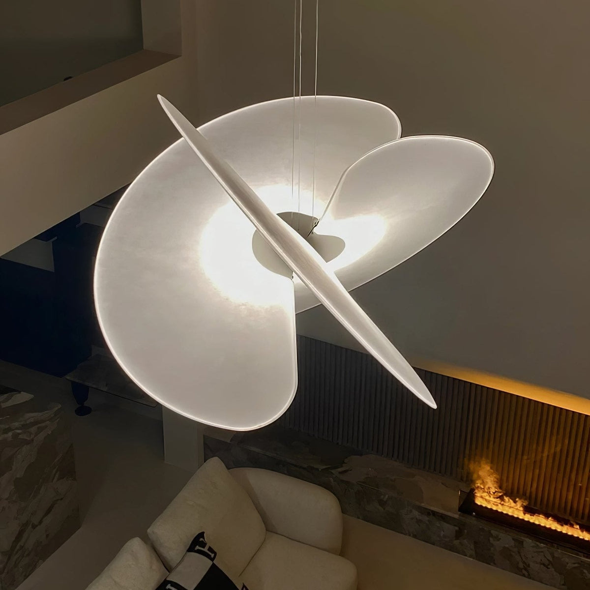 Whirl moderne Pendelleuchte aus Stoff