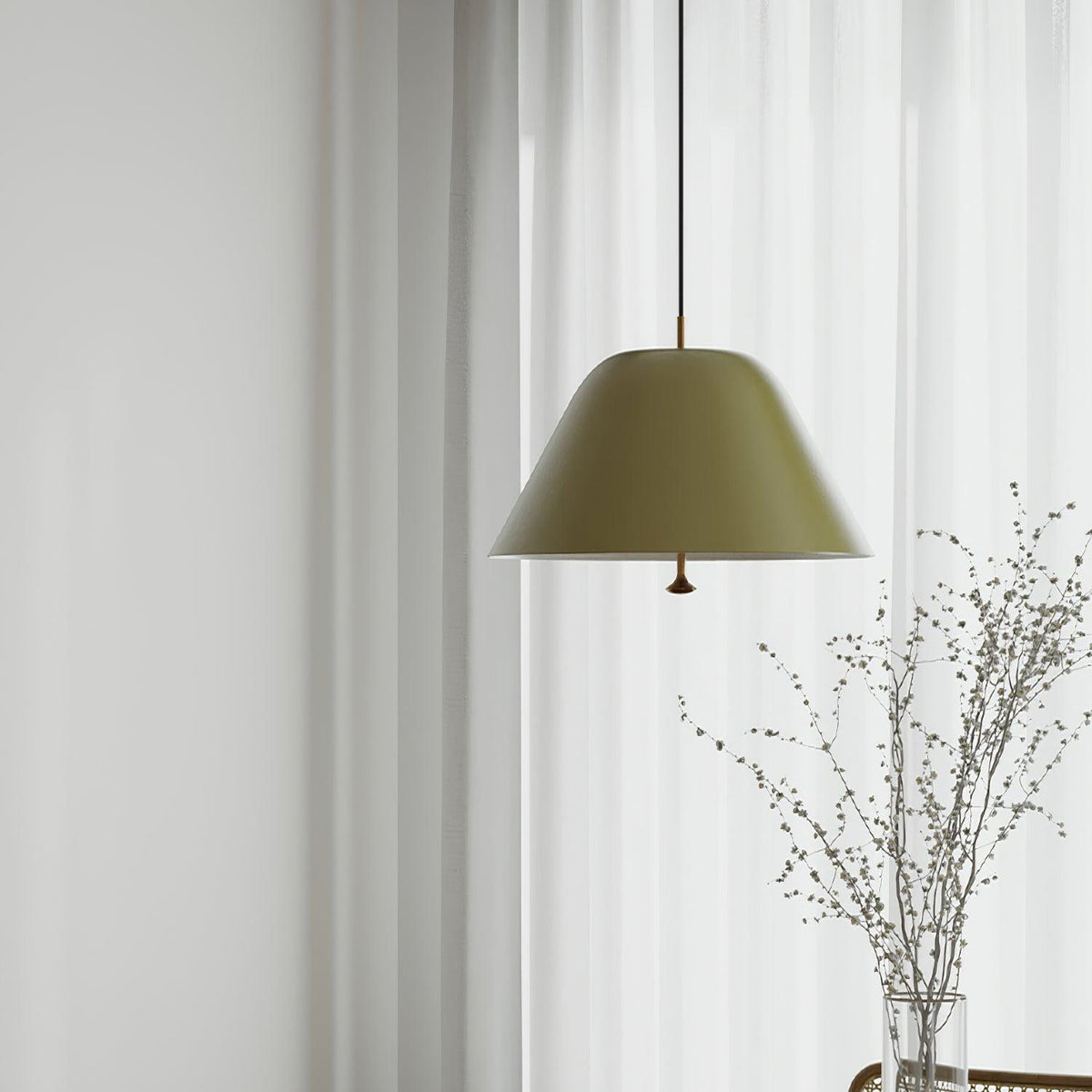 Moderne Pendelleuchte mit Metall-Lampenschirm in Grün und Weiß minimalistisch