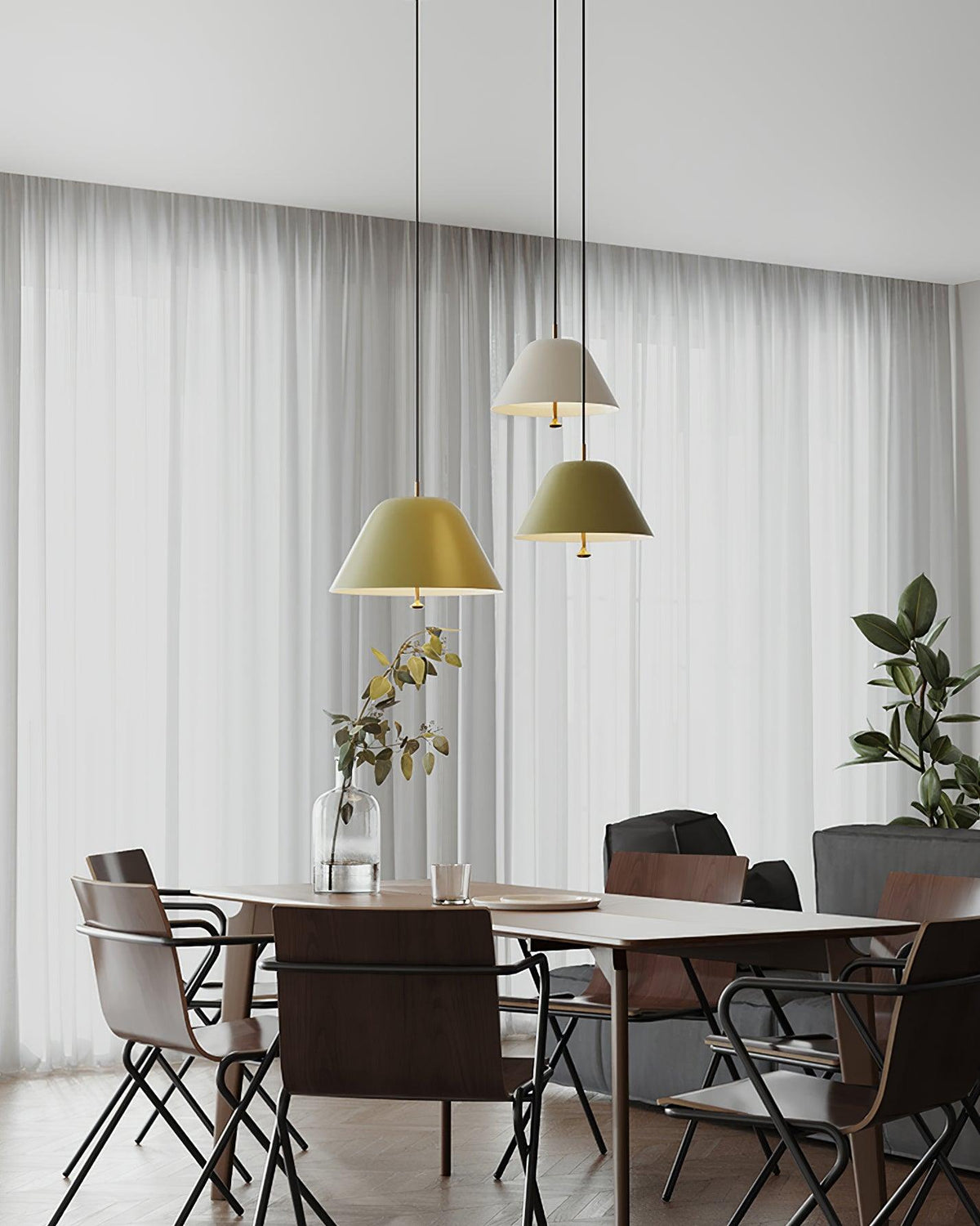 Moderne Pendelleuchte mit Metall-Lampenschirm in Grün und Weiß minimalistisch