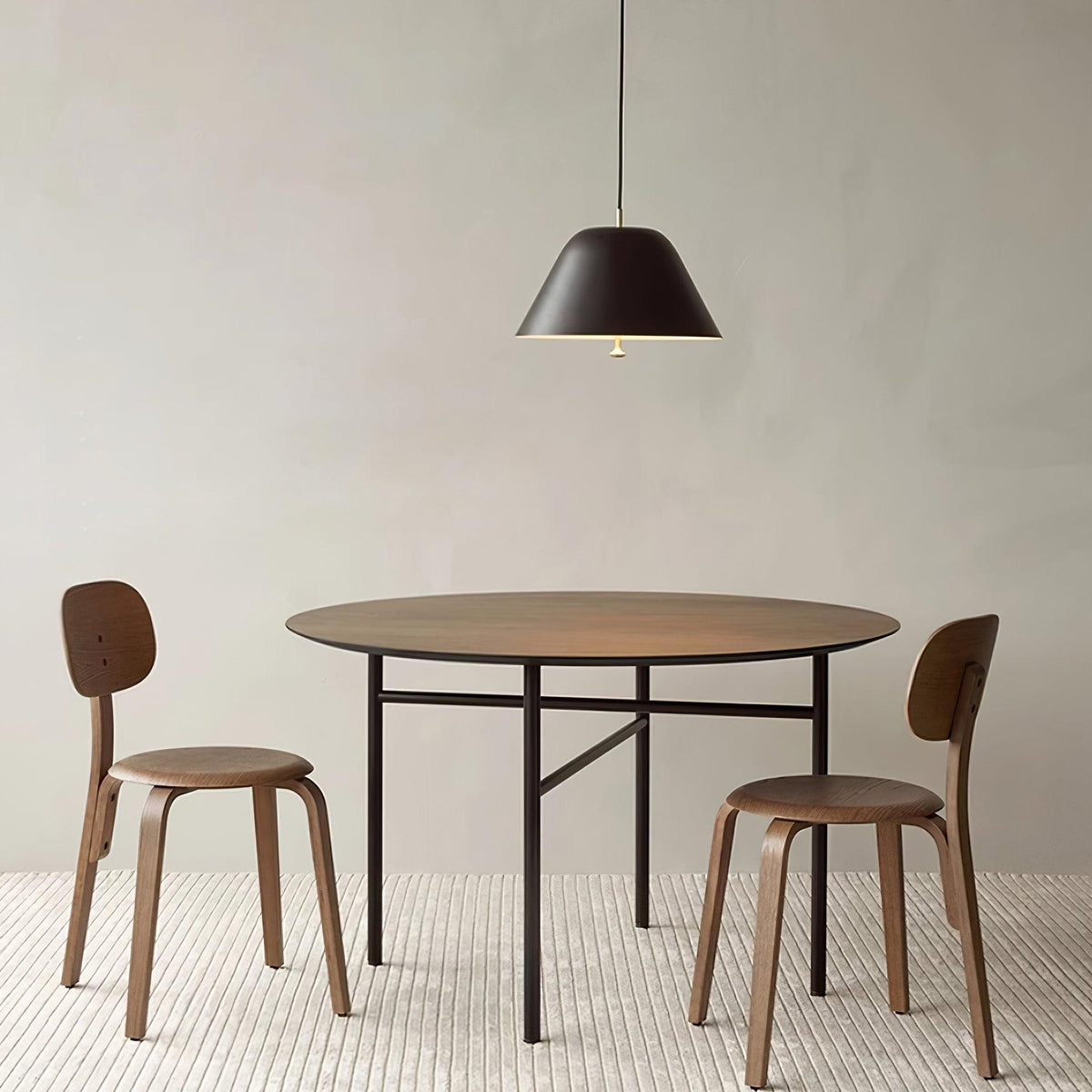 Moderne Pendelleuchte mit Metall-Lampenschirm in Grün und Weiß minimalistisch