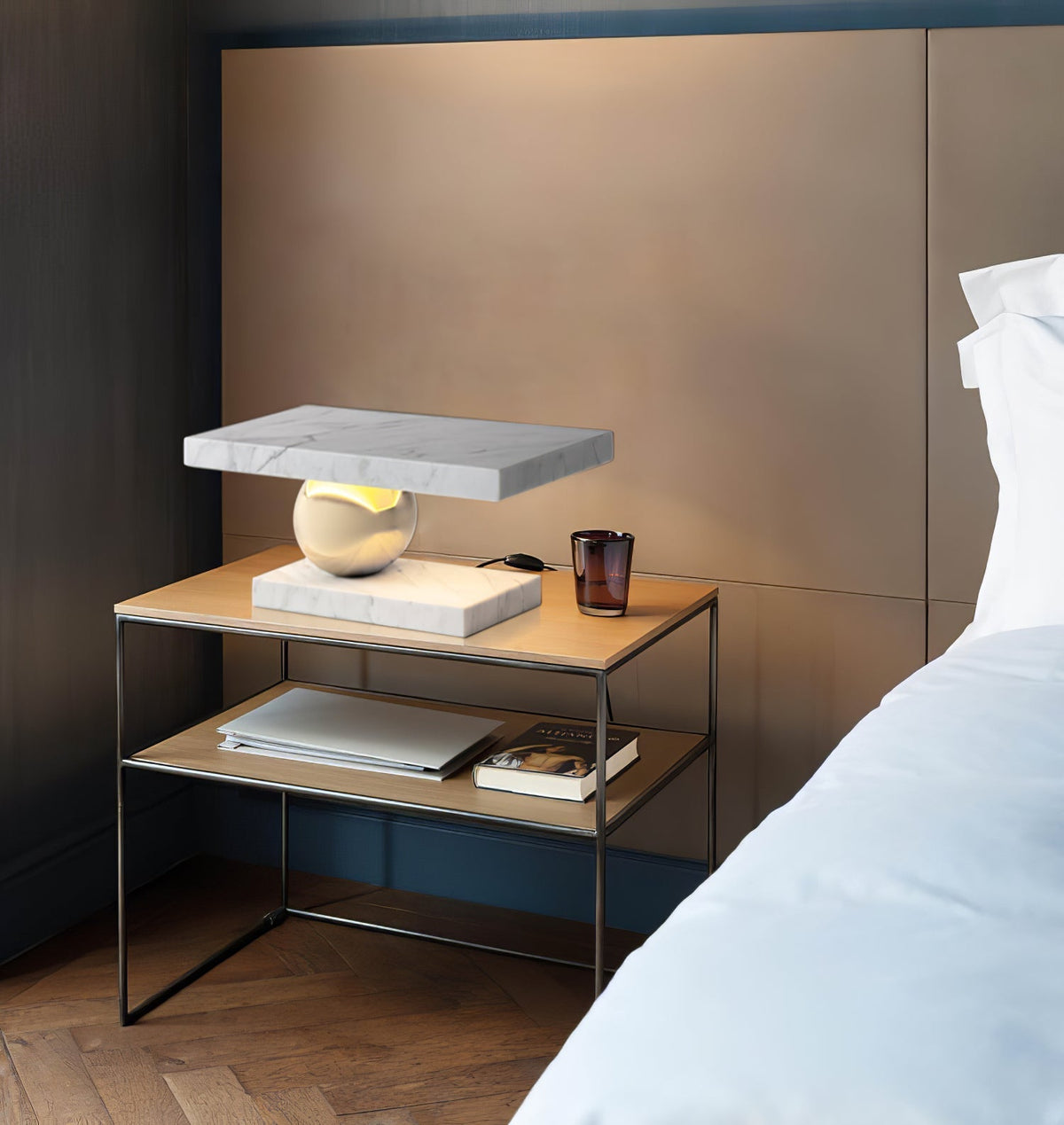 Andrew Tischlampe aus Marmor