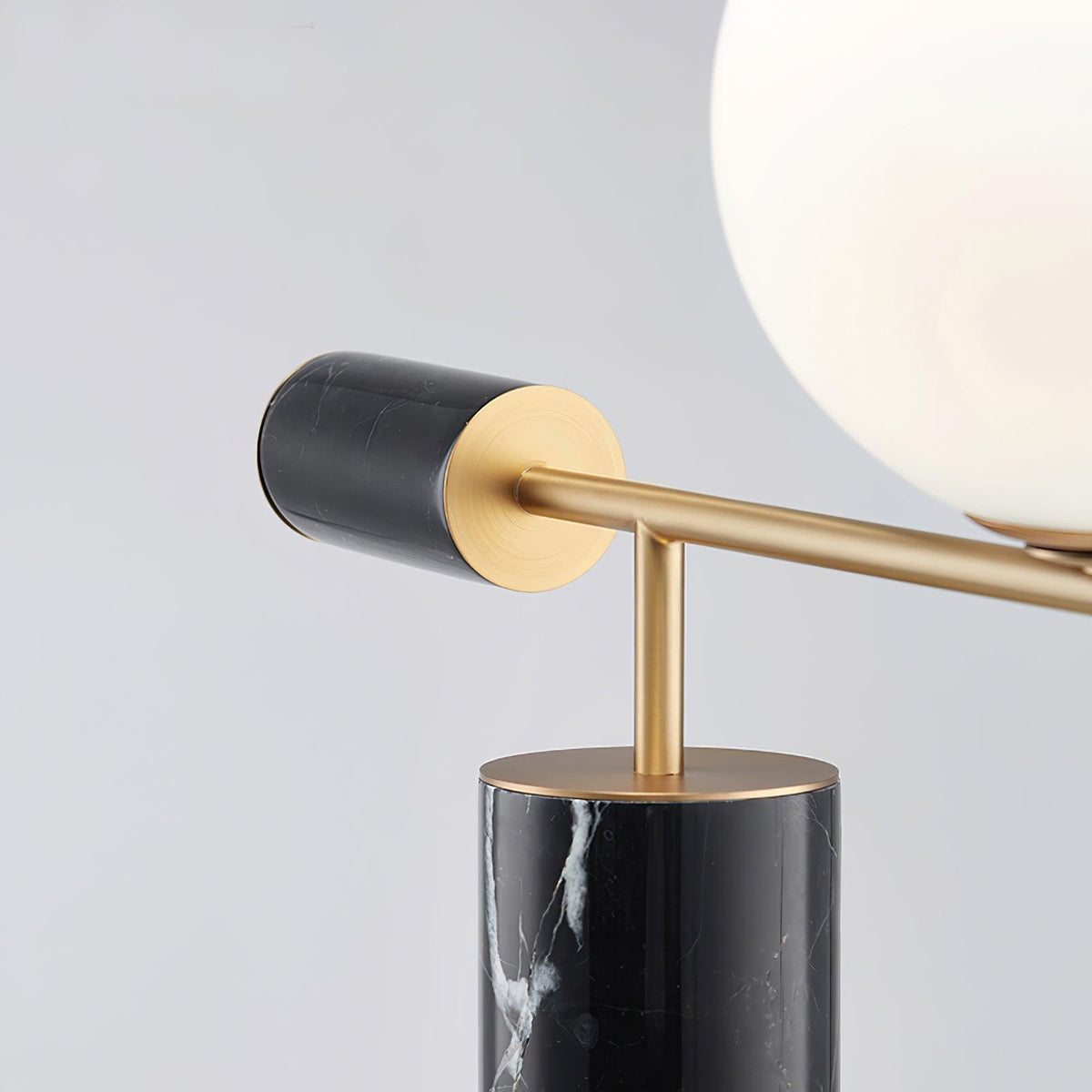 Vathayre Marmor Minimalismus Tischleuchte