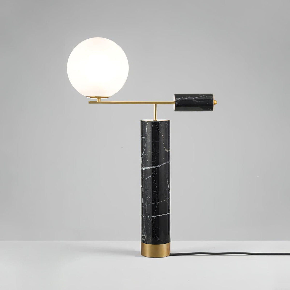 Vathayre Marmor Minimalismus Tischleuchte