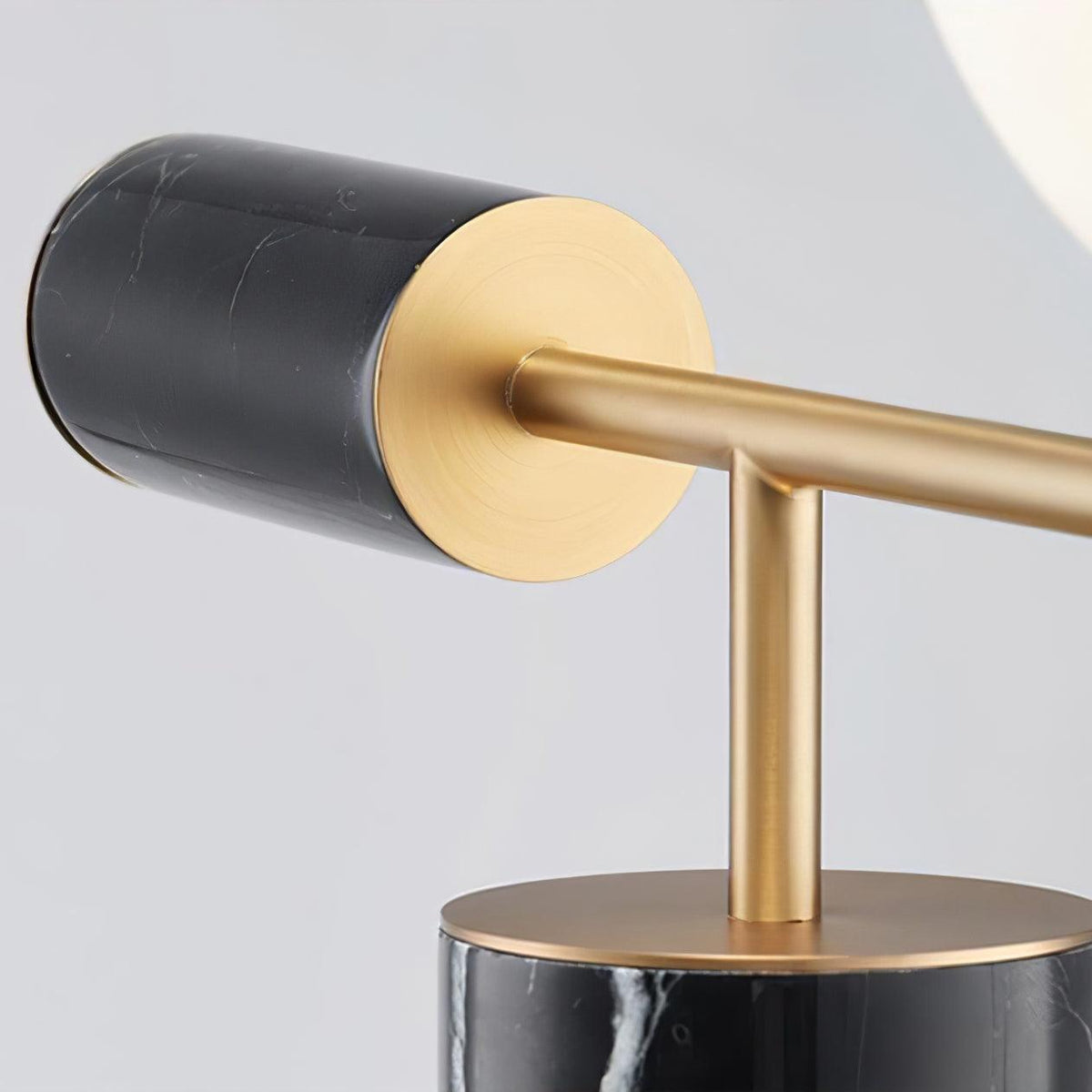 Vathayre Marmor Minimalismus Tischleuchte