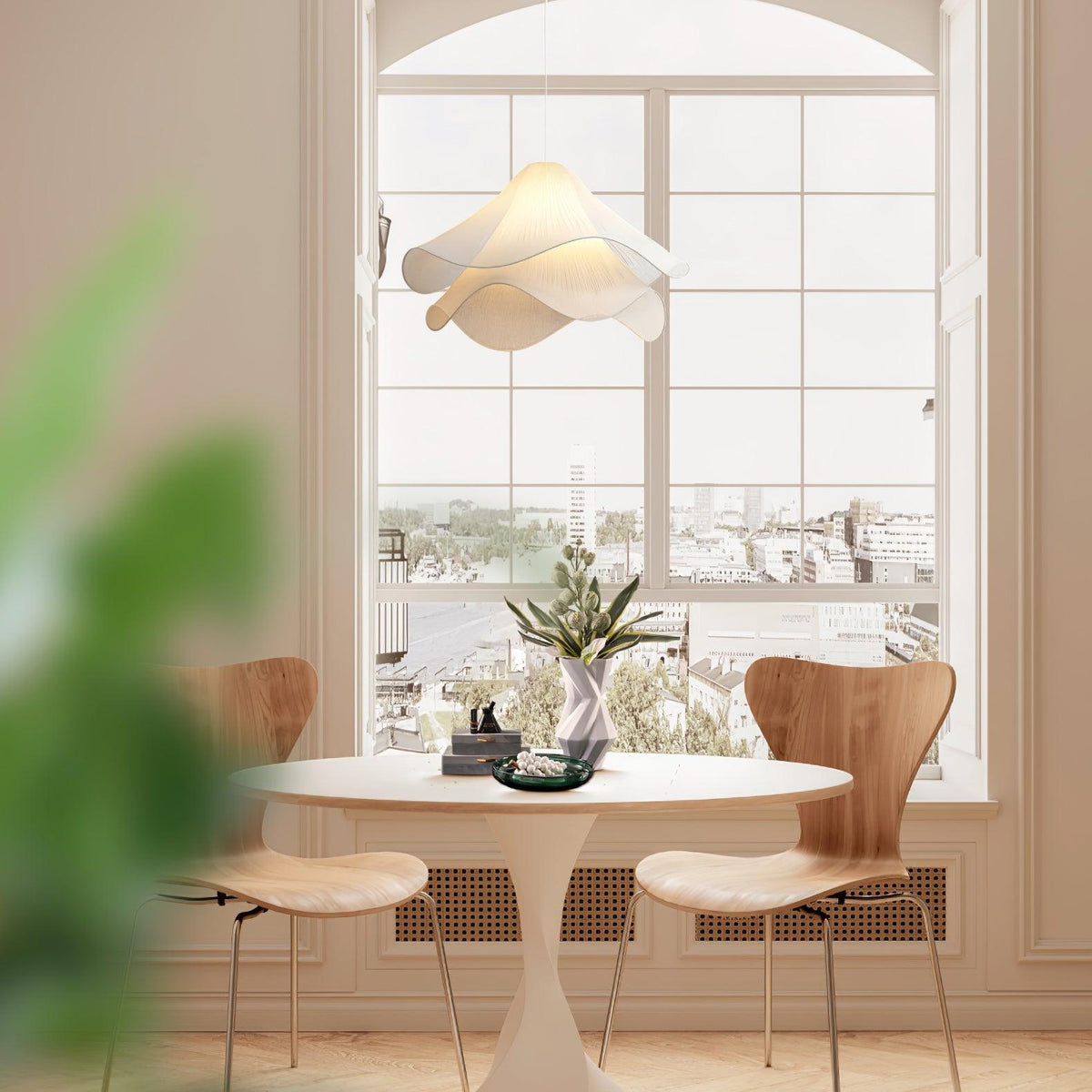 Evanel Pendelleuchte aus Stoff im künstlerischen Design