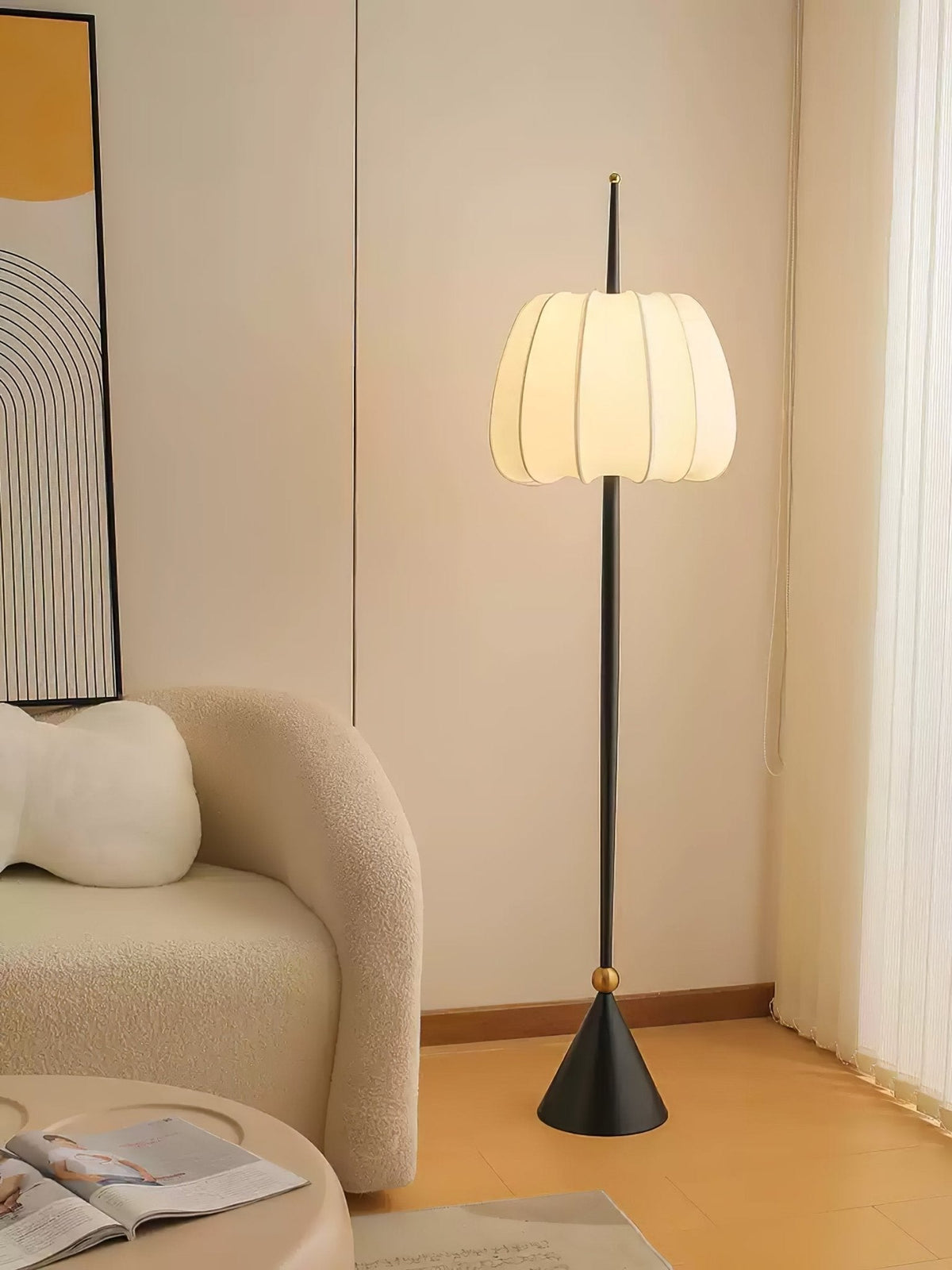 Pick Minimalistische Stoff-Stehleuchte