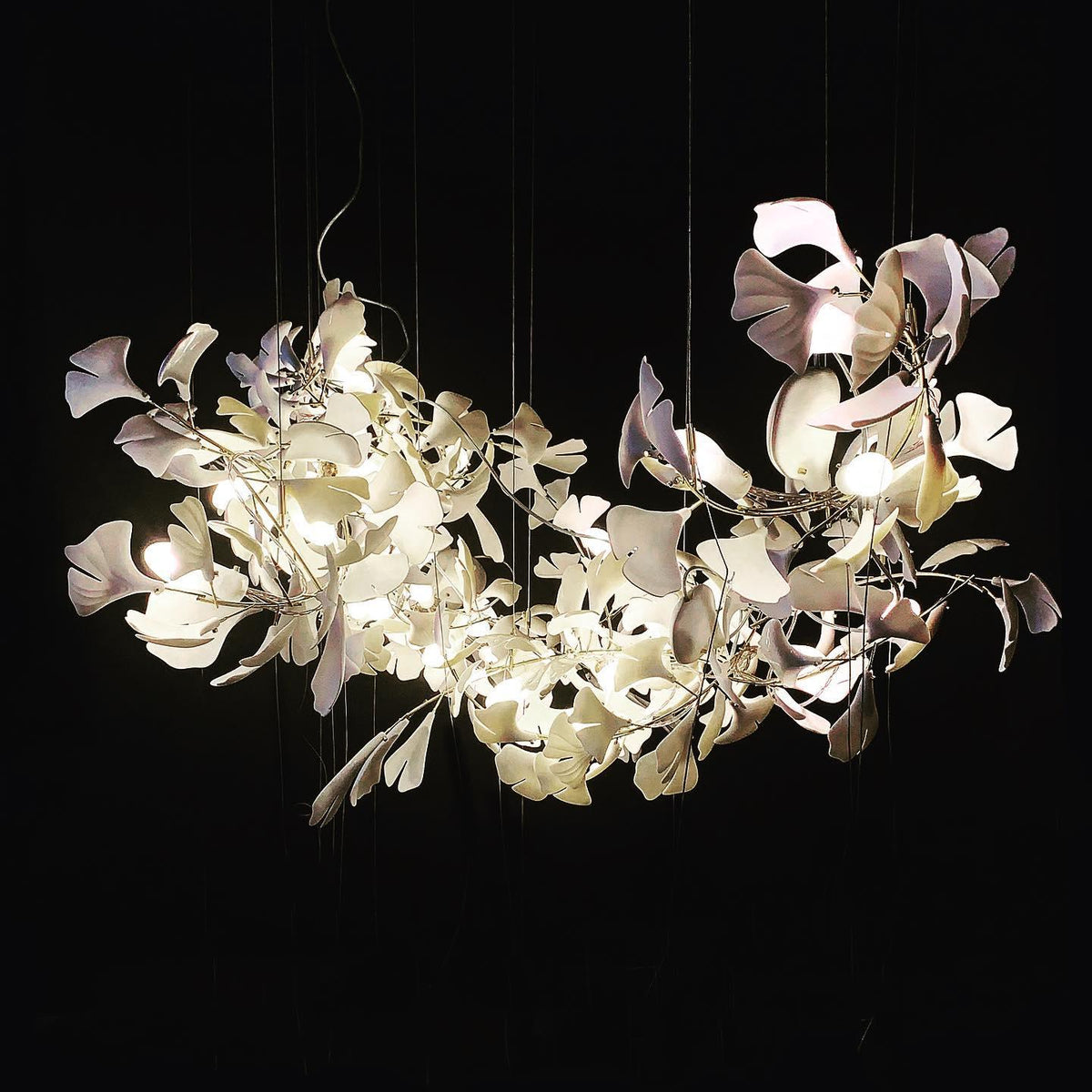 Ayla Kronleuchter Gingko Petal Keramik
