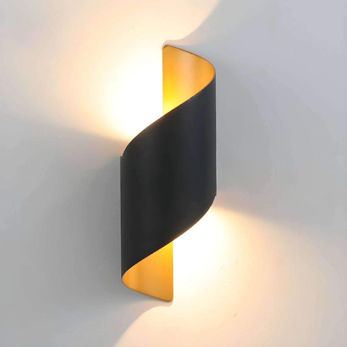 Yoji zeitgenössische minimalistische Wandleuchte