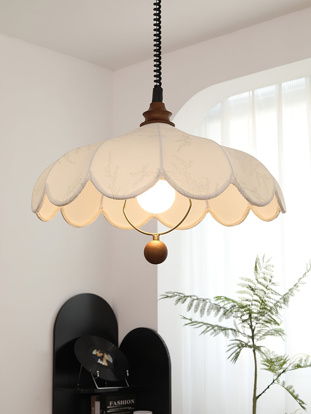 Solarn Pendelleuchte aus Stoff und Holz