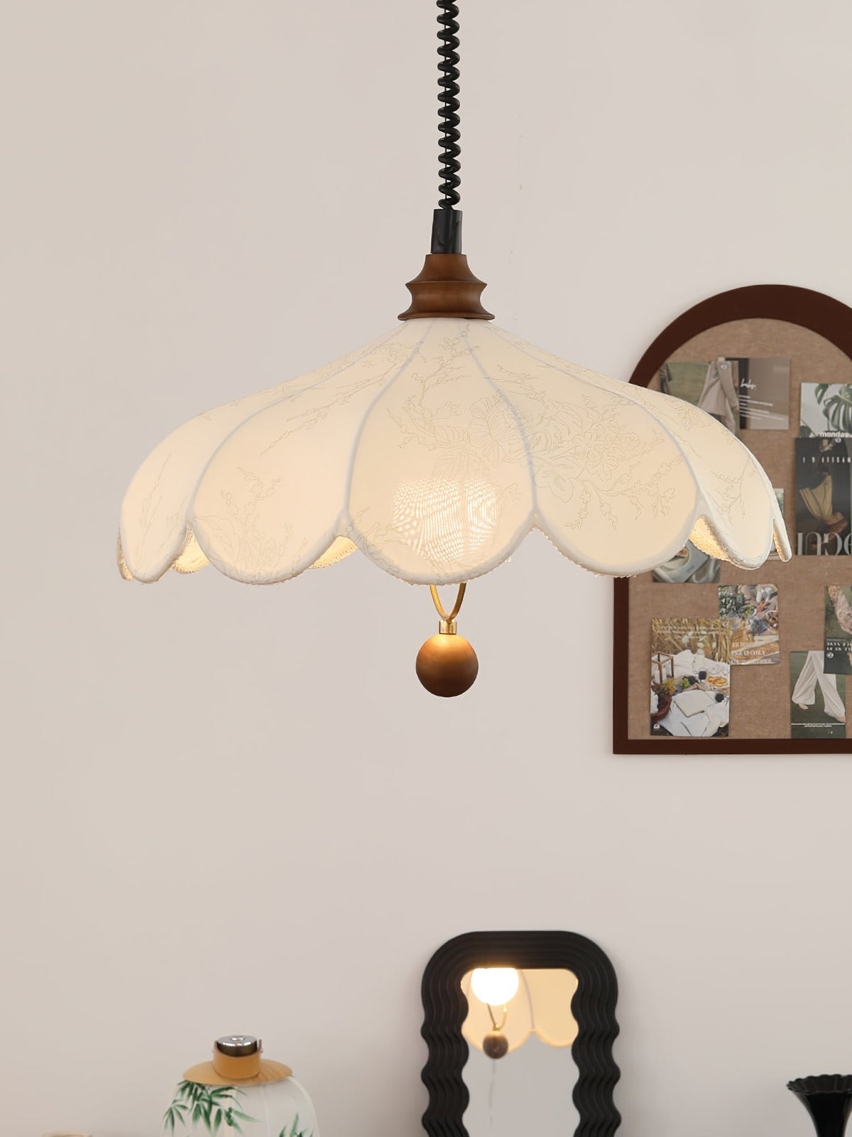 Solarn Pendelleuchte aus Stoff und Holz