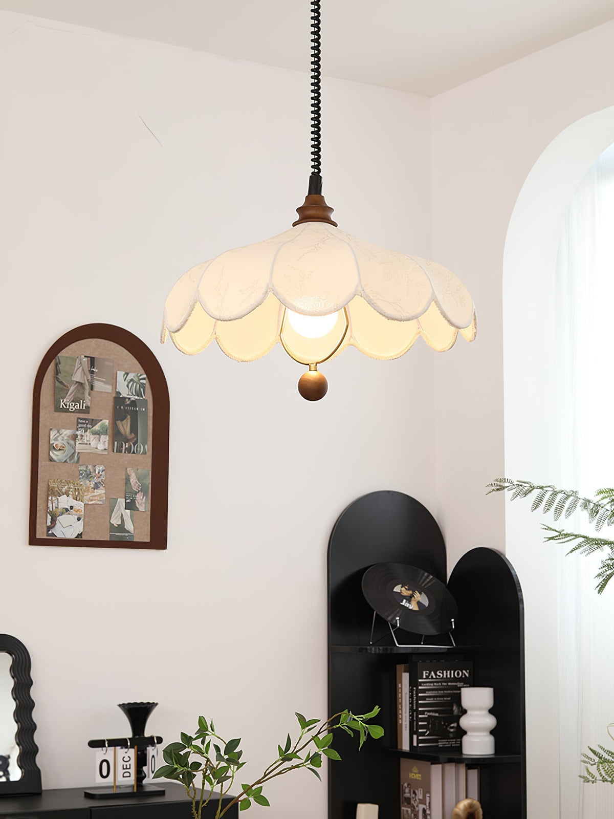 Solarn Pendelleuchte aus Stoff und Holz