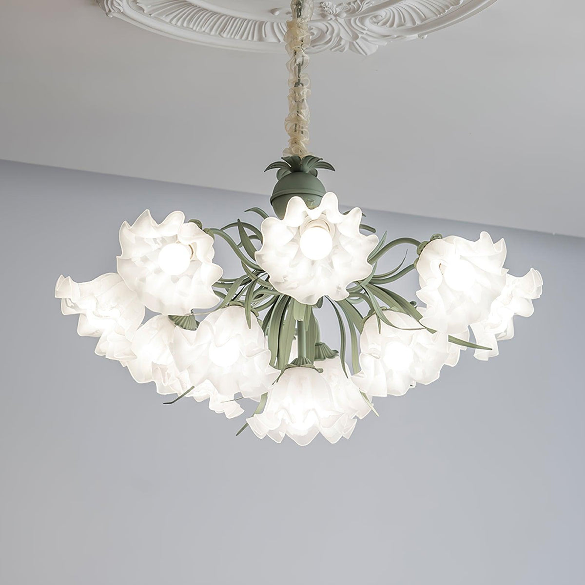 Evren Kronleuchter Blume mit Blütenblättern und Blättern