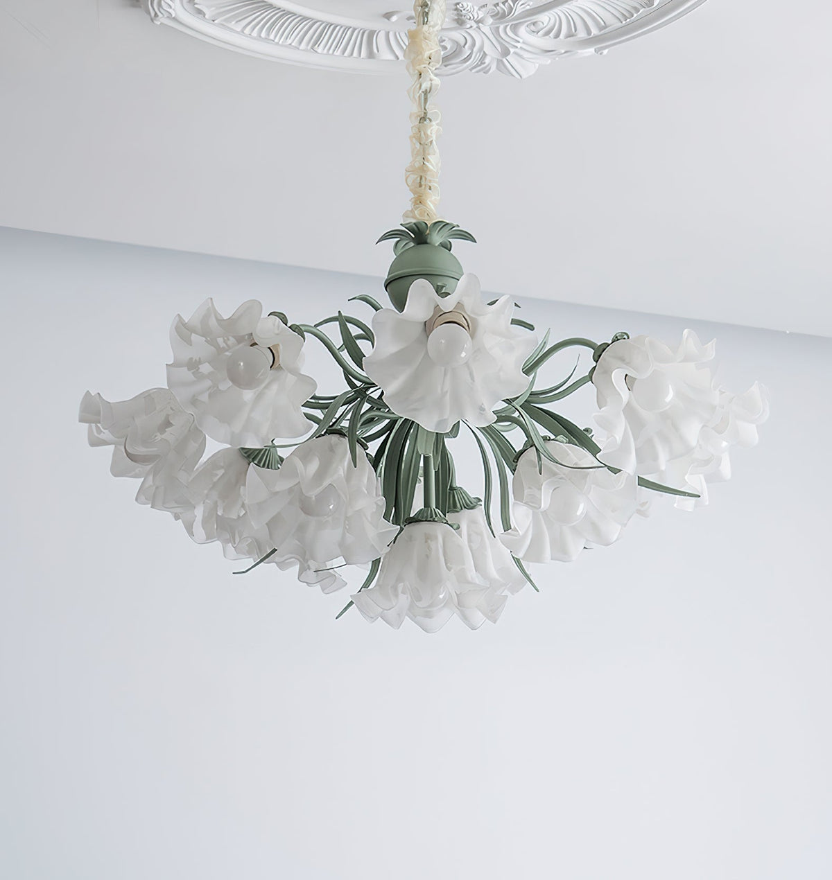 Evren Kronleuchter Blume mit Blütenblättern und Blättern