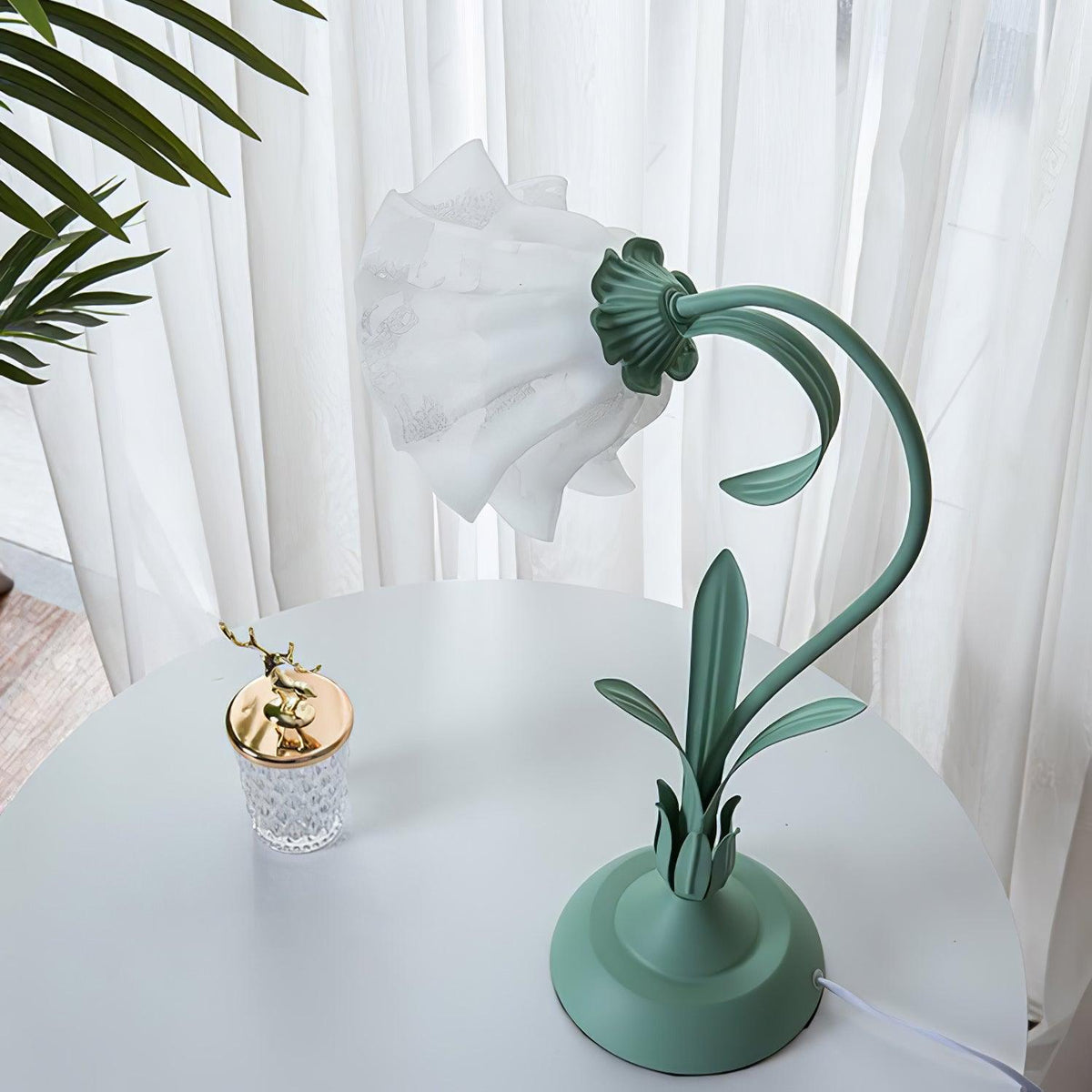 Zorien Acryl-Blumen-Tischlampe