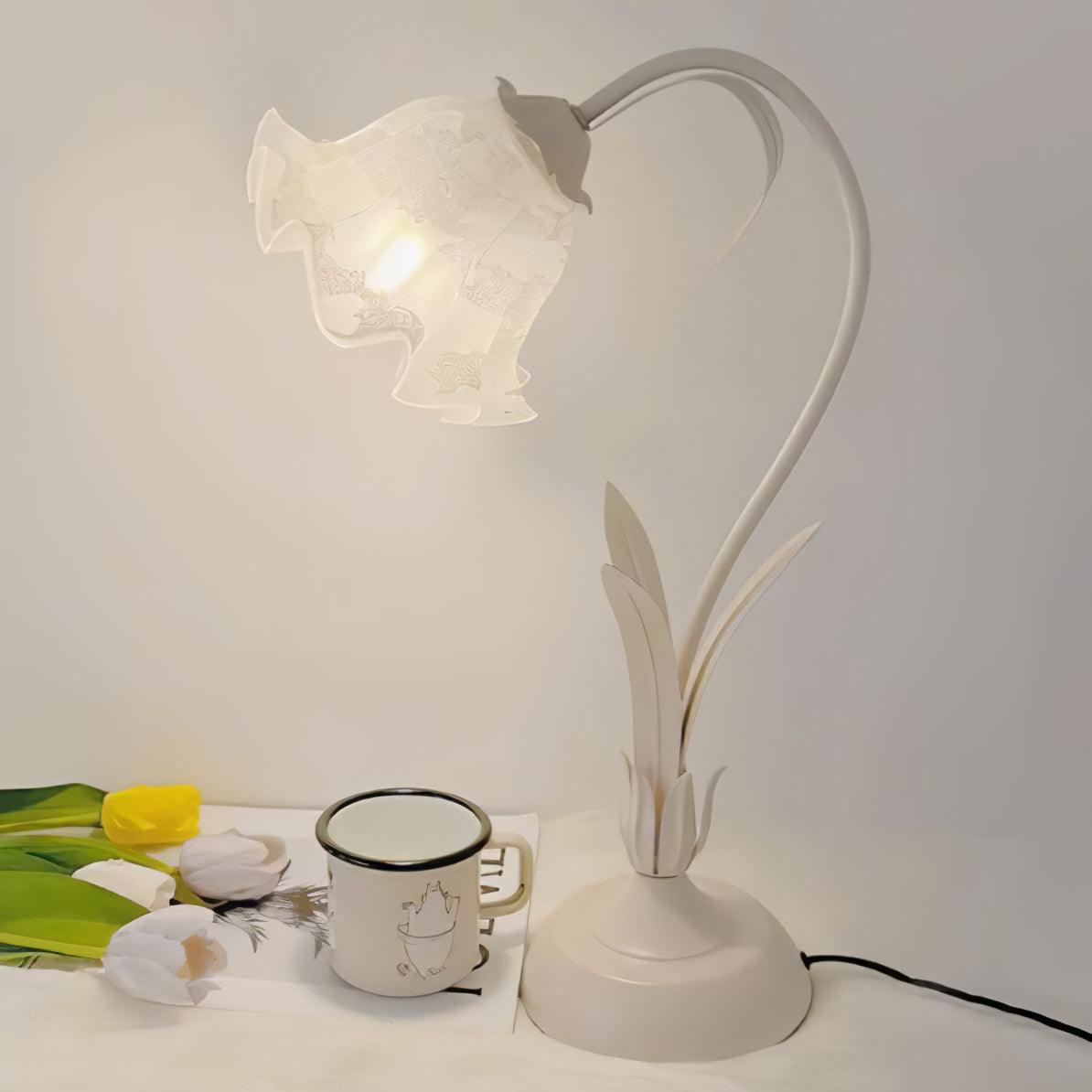 Zorien Acryl-Blumen-Tischlampe