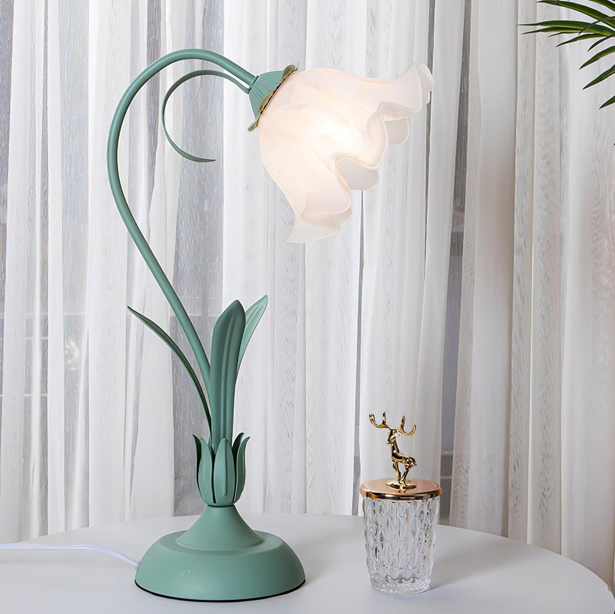 Zorien Acryl-Blumen-Tischlampe