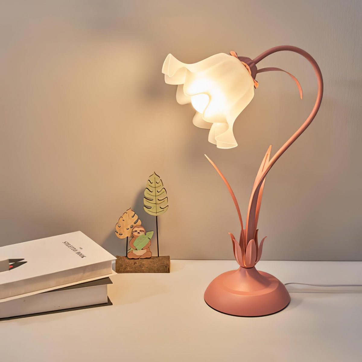 Zorien Acryl-Blumen-Tischlampe