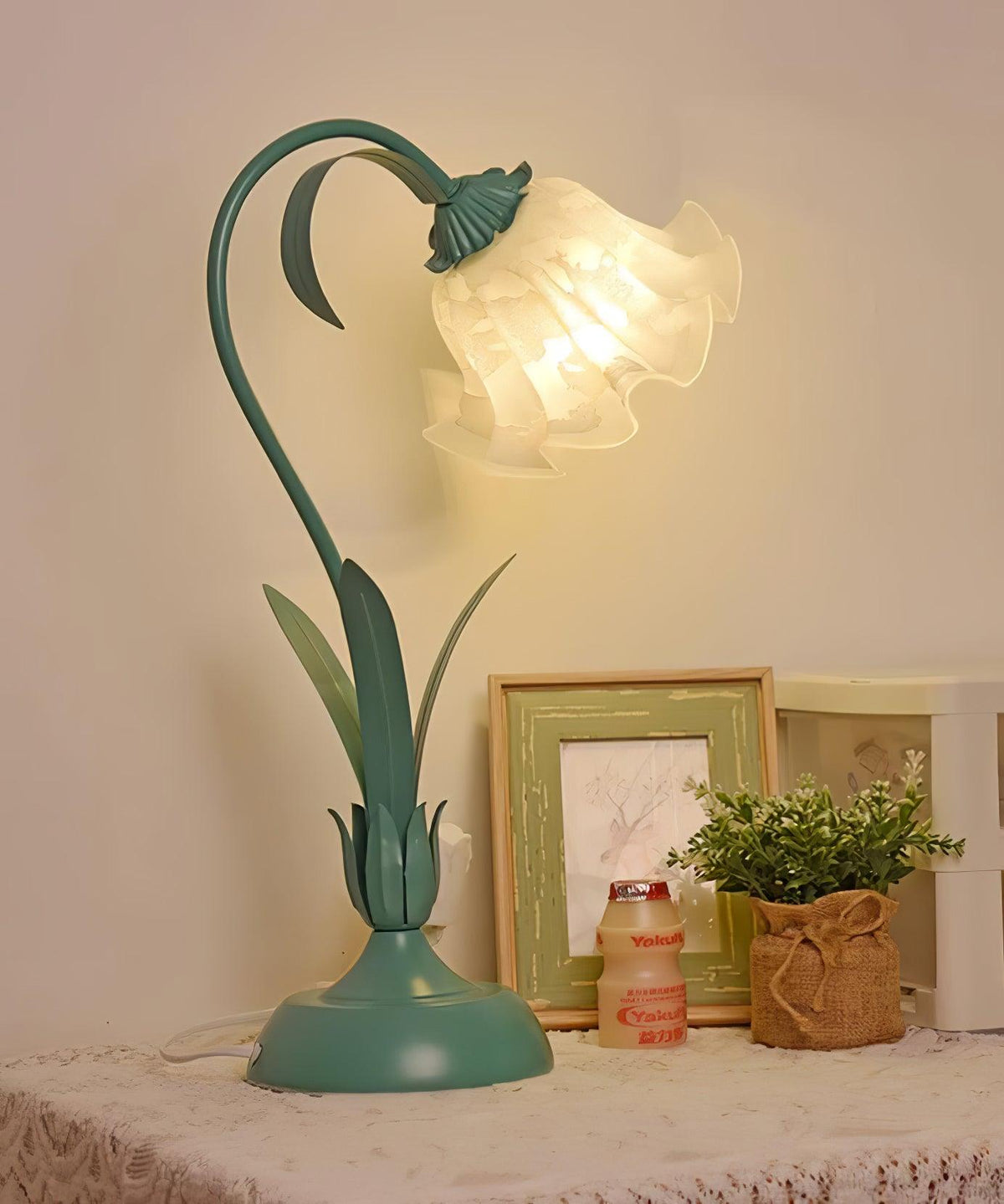 Zorien Acryl-Blumen-Tischlampe