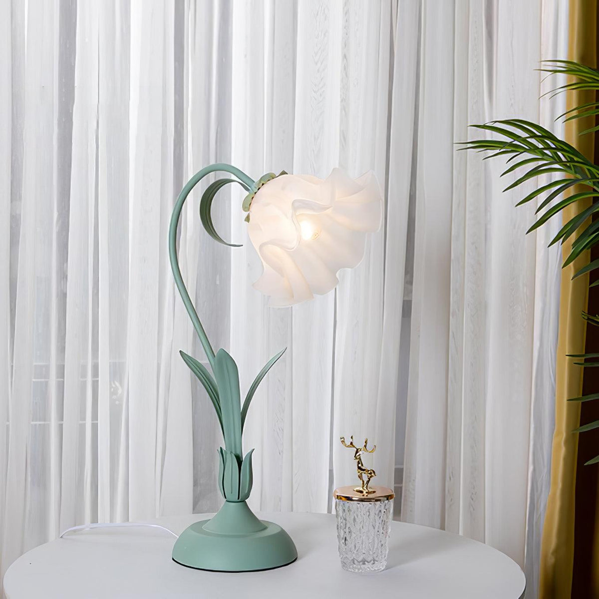 Zorien Acryl-Blumen-Tischlampe