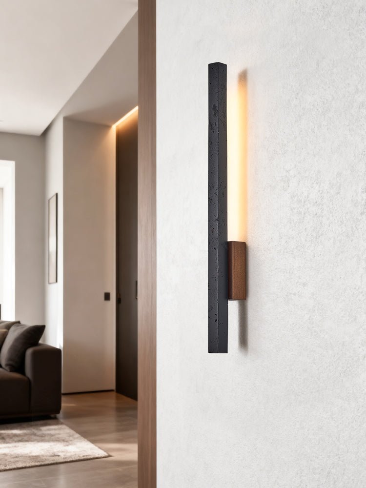 Juna Slim Schwarzer Travertin Linear Wandleuchte