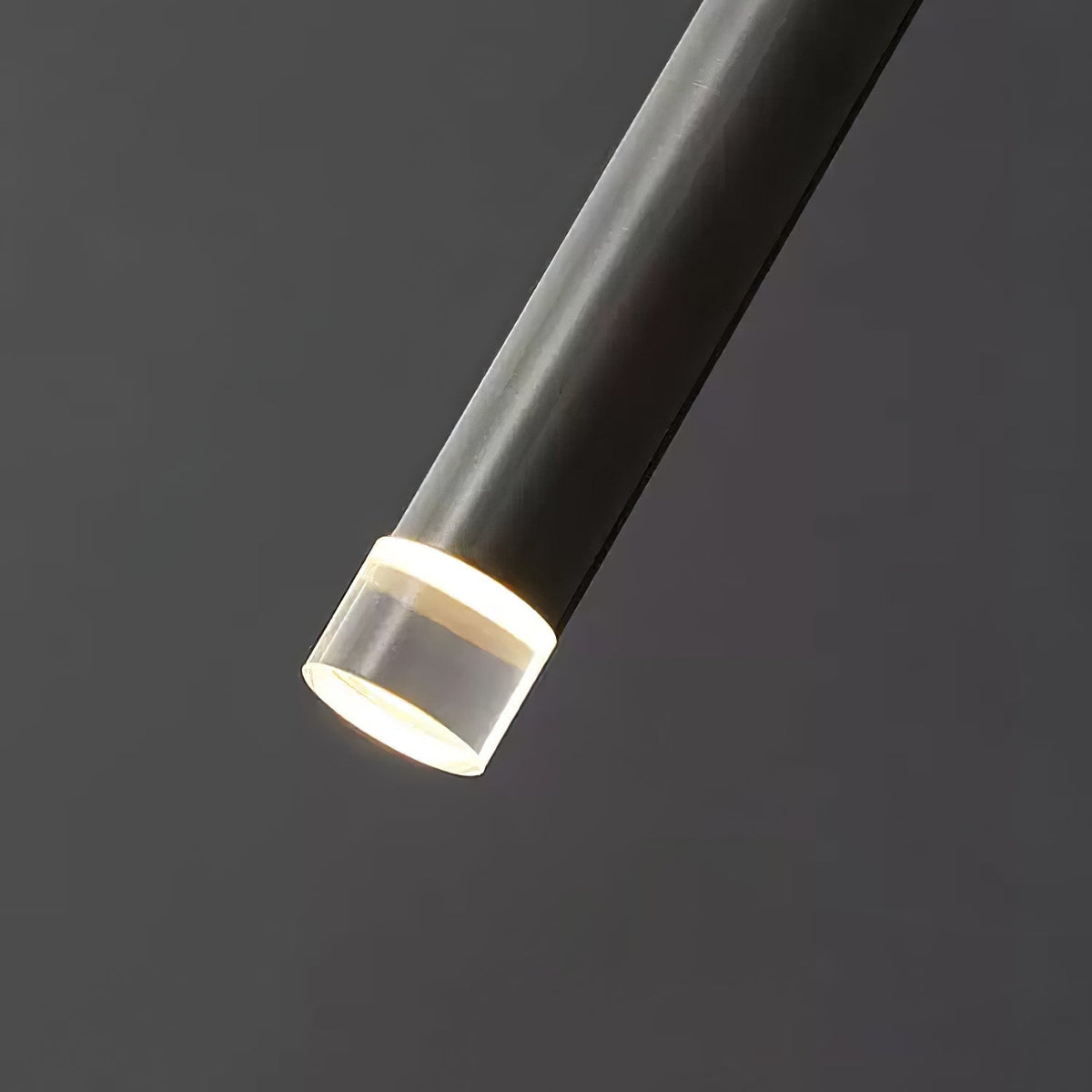 Cetheel zeitgenössische minimalistische Pendelleuchte aus Messing und Kunststoff