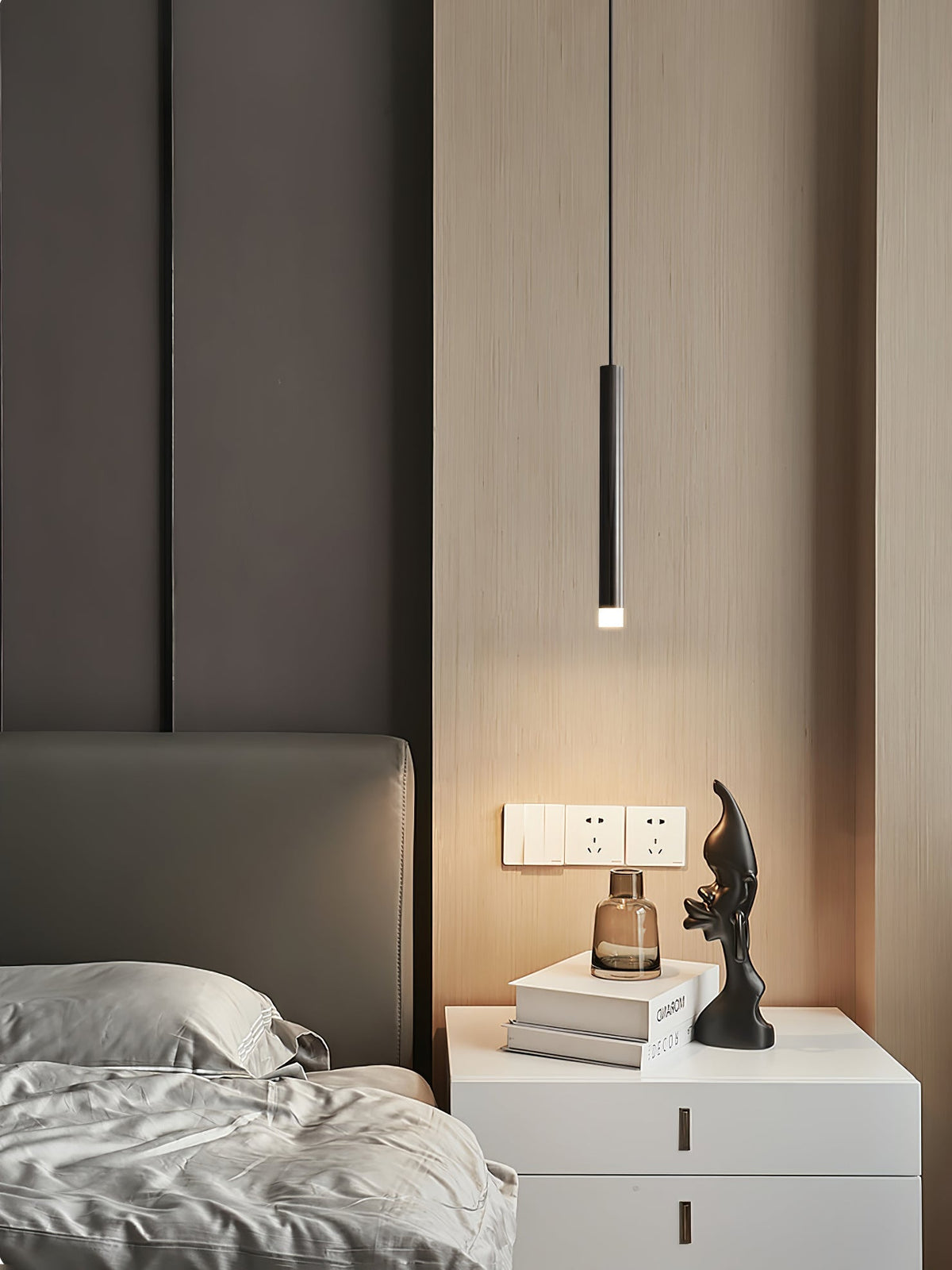 Cetheel zeitgenössische minimalistische Pendelleuchte aus Messing und Kunststoff