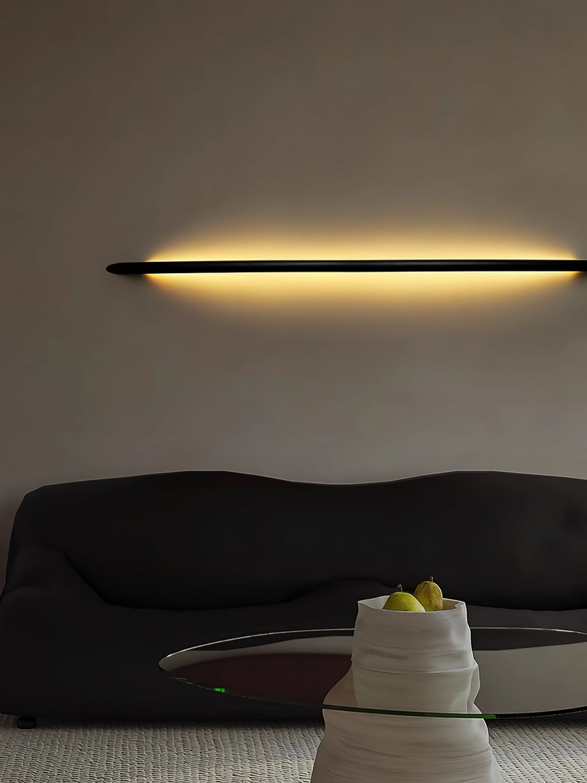 Evvinos zeitgenössische minimalistische lineare Holz-Wandleuchte