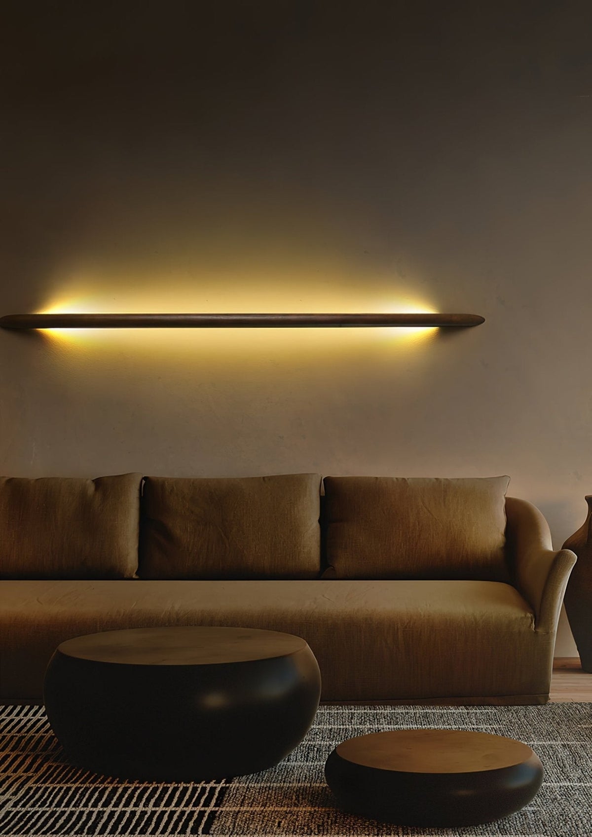 Evvinos zeitgenössische minimalistische lineare Holz-Wandleuchte