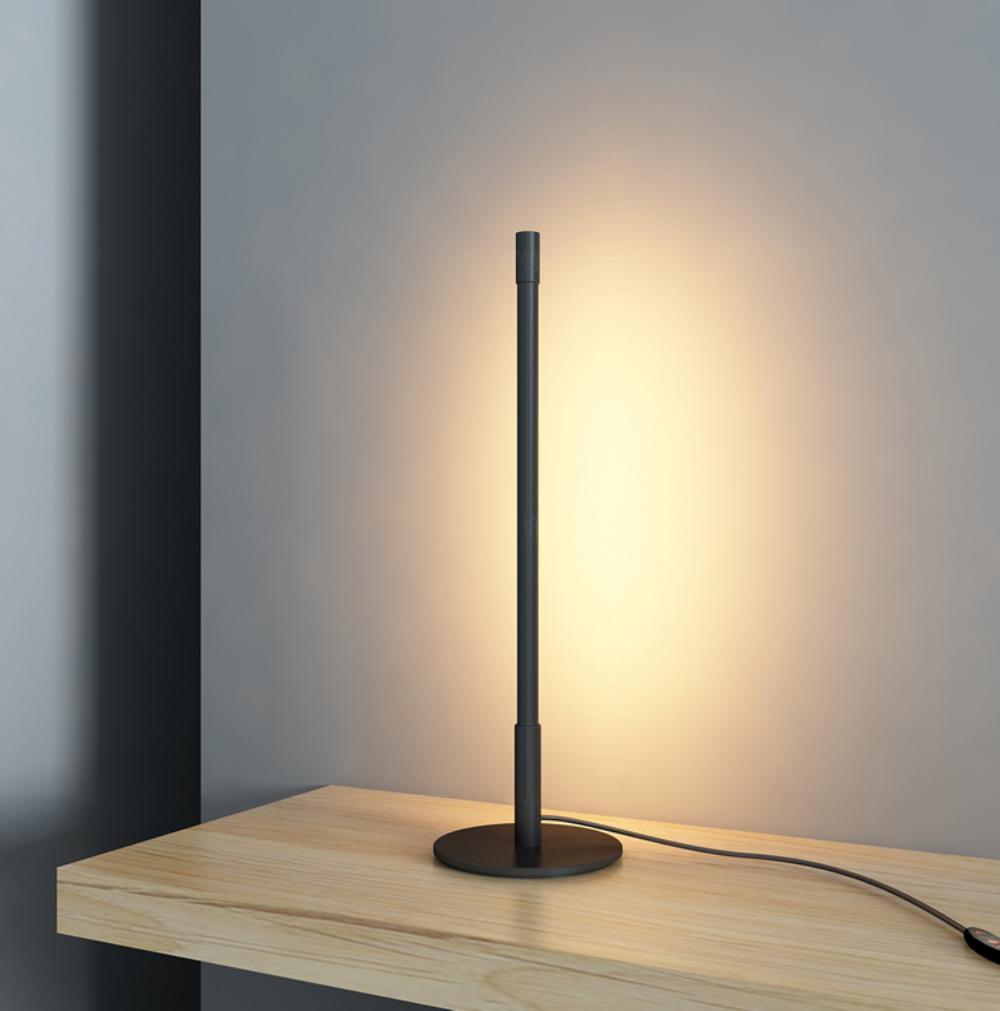Riven Minimalistische Tischleuchte
