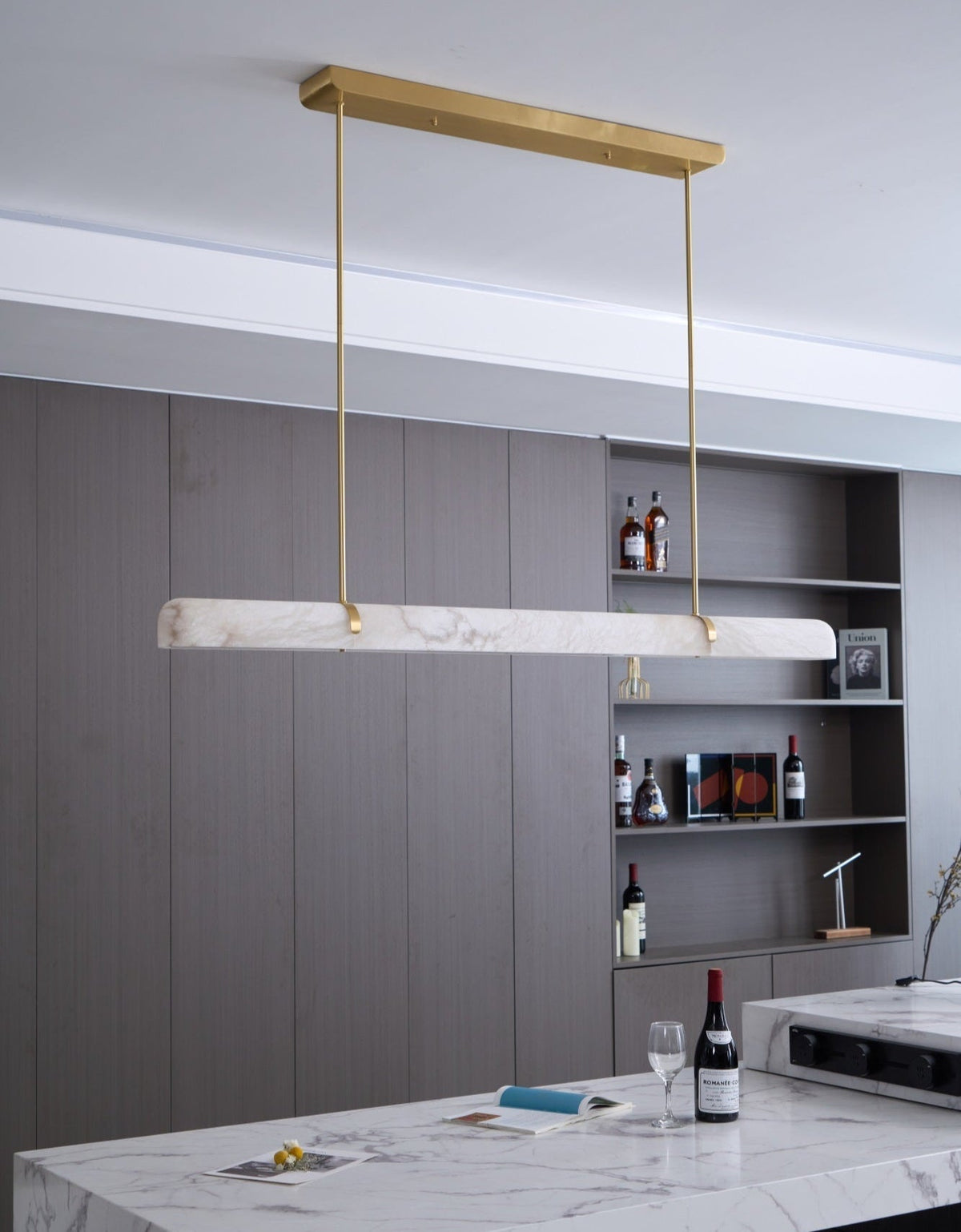Ilraea lineare Pendelleuchte aus Alabaster