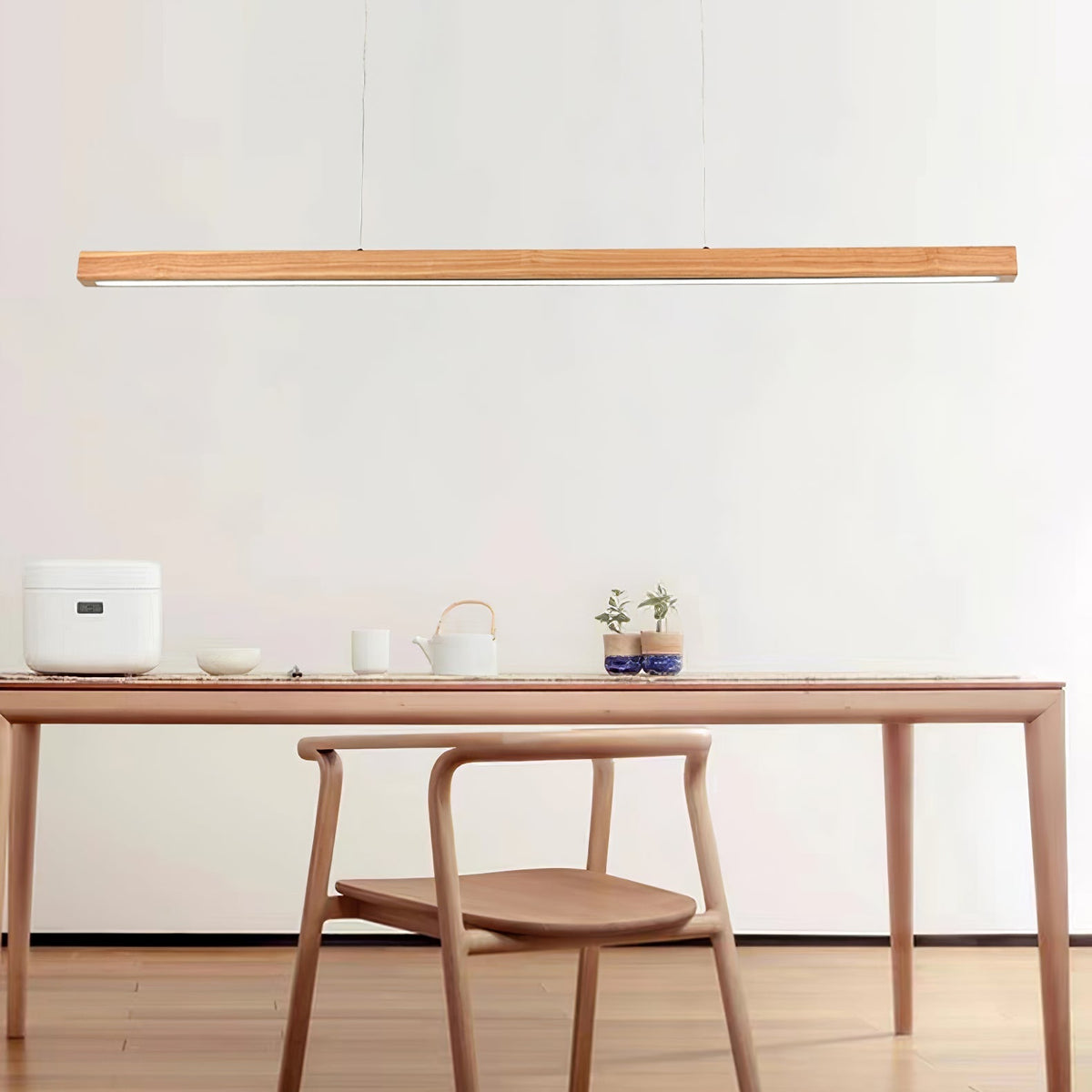 Rinalina lineare minimalistische Pendelleuchte aus Holz in Holz