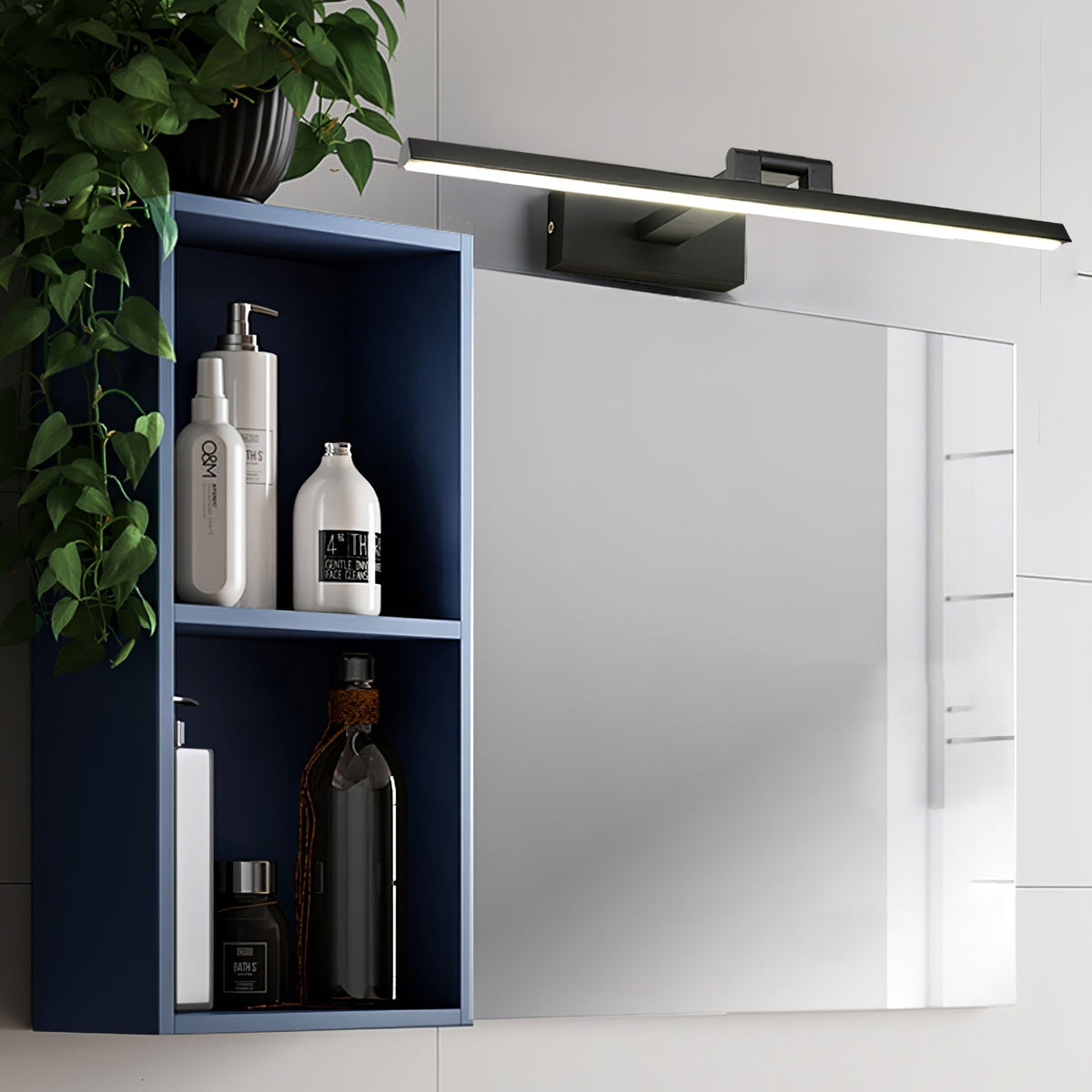Lineare moderne minimalistische Wandleuchte für das Badezimmer