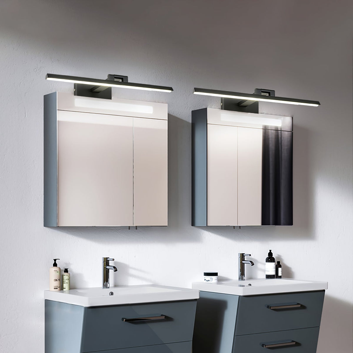 Lineare moderne minimalistische Wandleuchte für das Badezimmer