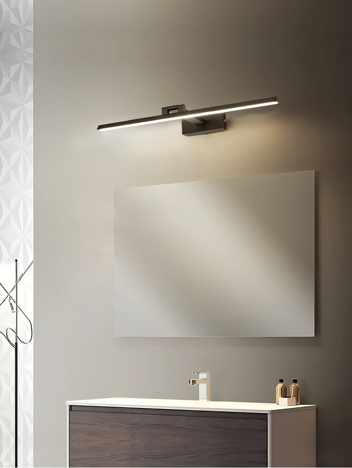 Lineare moderne minimalistische Wandleuchte für das Badezimmer