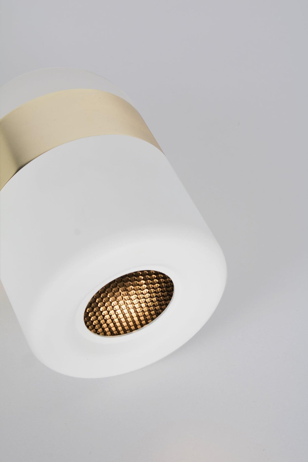 Liorinora Wandleuchte aus Schwarzem Glas mit verstellbarem Lampenschirm