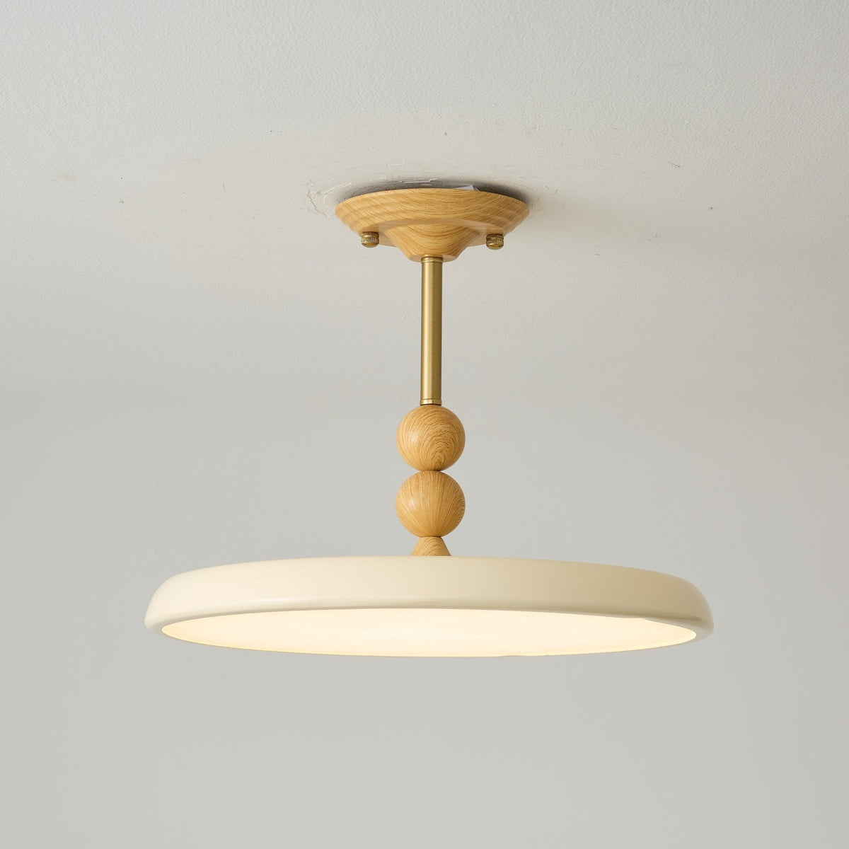 Noriraine Deckenleuchte mit geschwungenem Rand und Beige