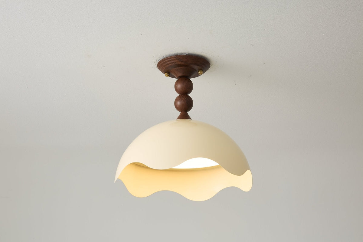Noriraine Deckenleuchte mit geschwungenem Rand und Beige