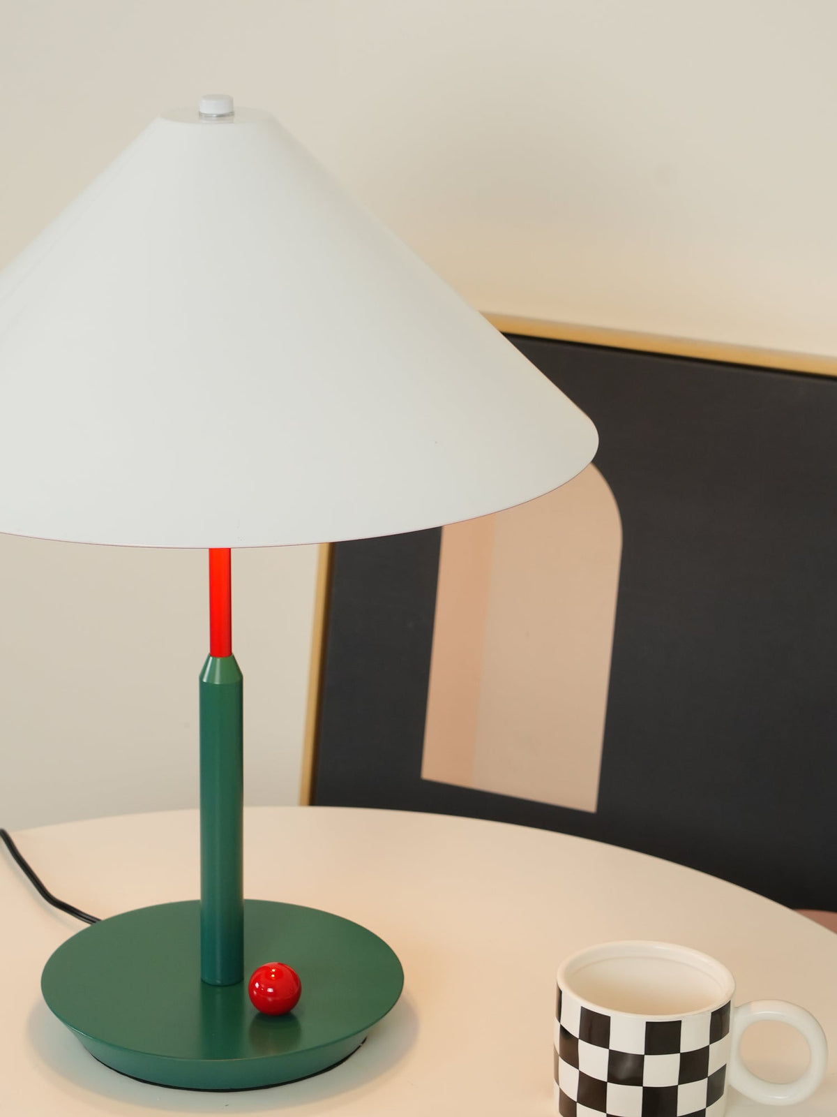 Liorinina moderne Tischleuchte