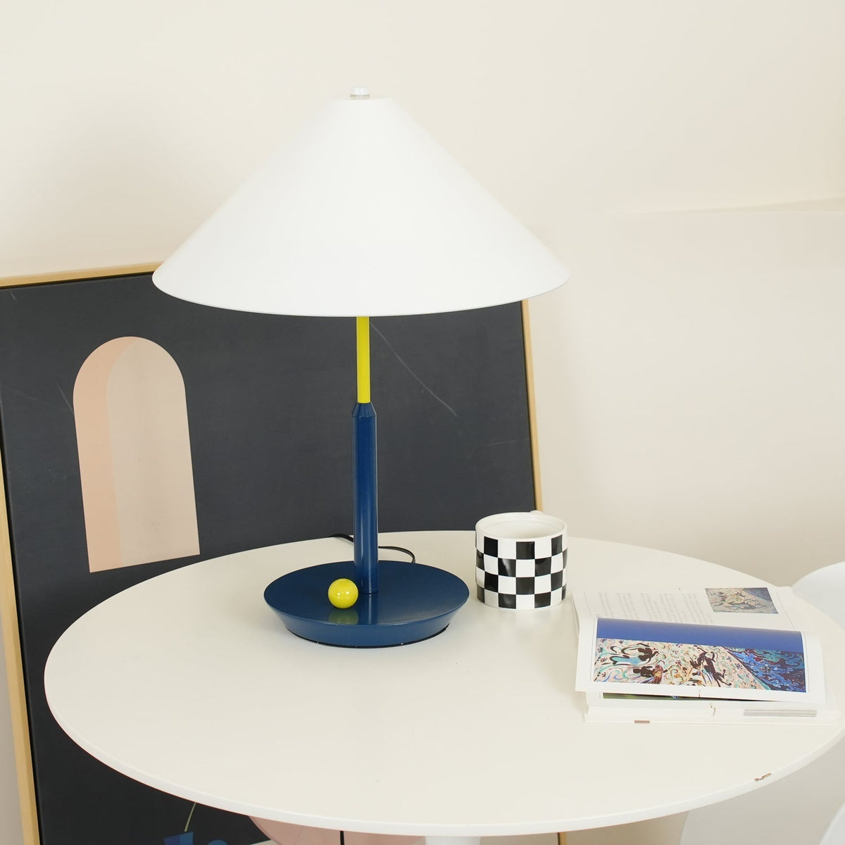 Liorinina moderne Tischleuchte