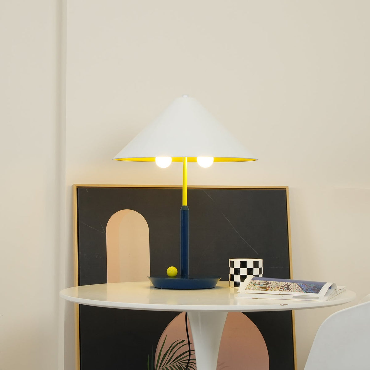 Liorinina moderne Tischleuchte