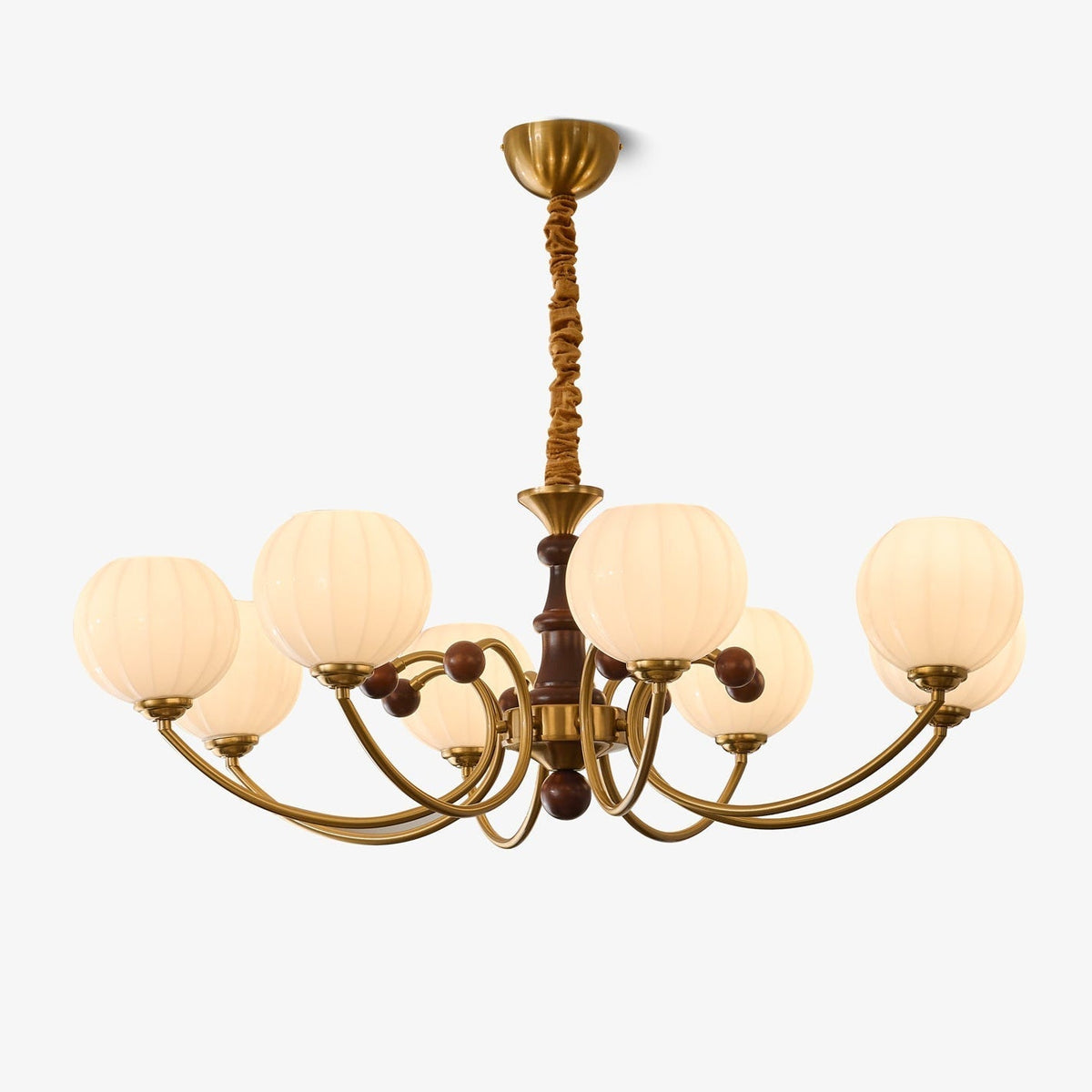 Omirara Kronleuchter im Vintage-Stil aus Holz mit traditionellem Eleganzcharakter