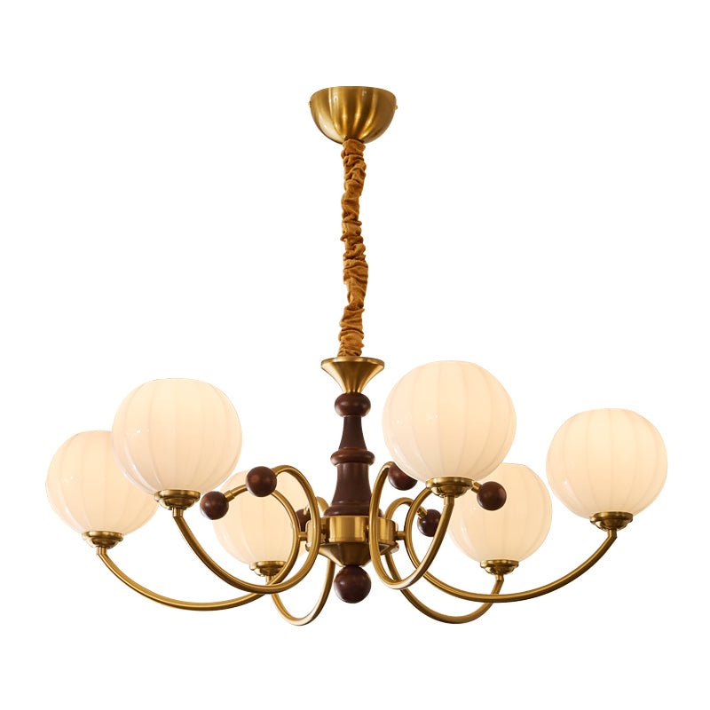 Omirara Kronleuchter im Vintage-Stil aus Holz mit traditionellem Eleganzcharakter