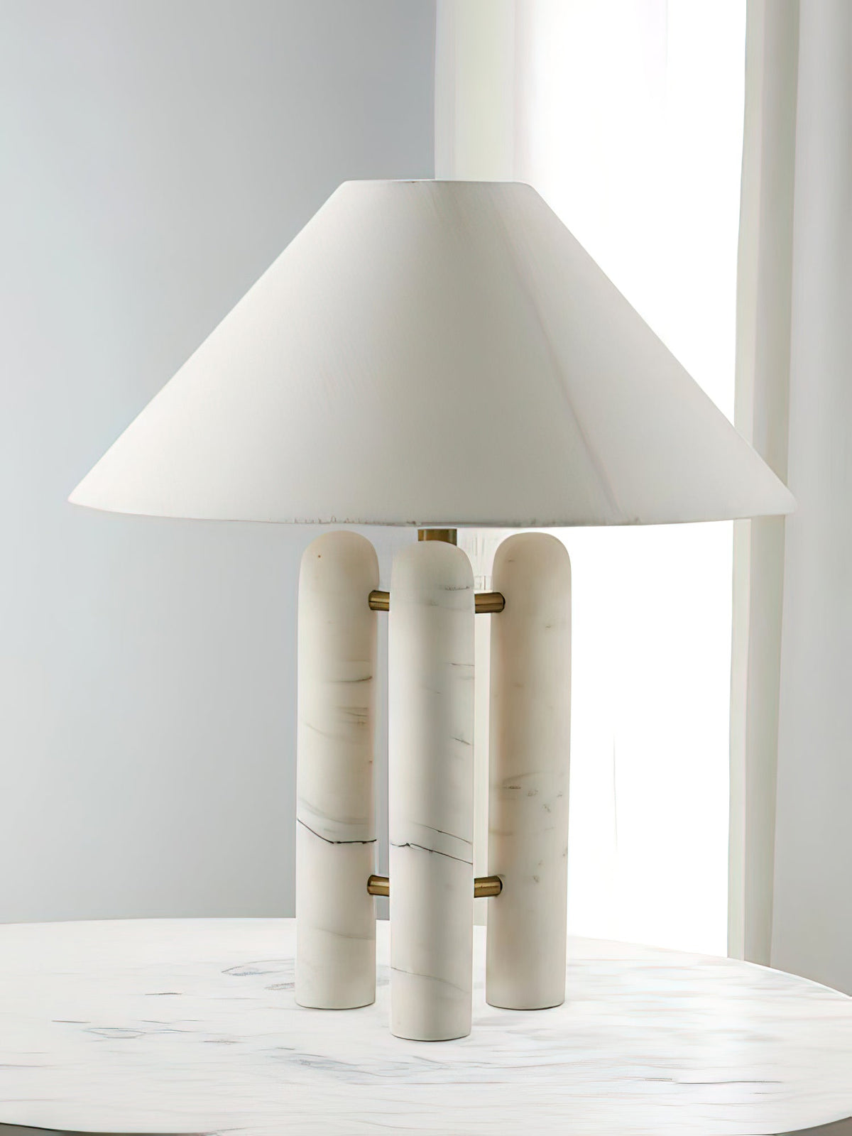 Trio Tischleuchte aus Marmor im modernen Stil