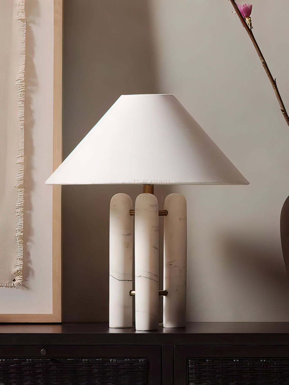 Trio Tischleuchte aus Marmor im modernen Stil