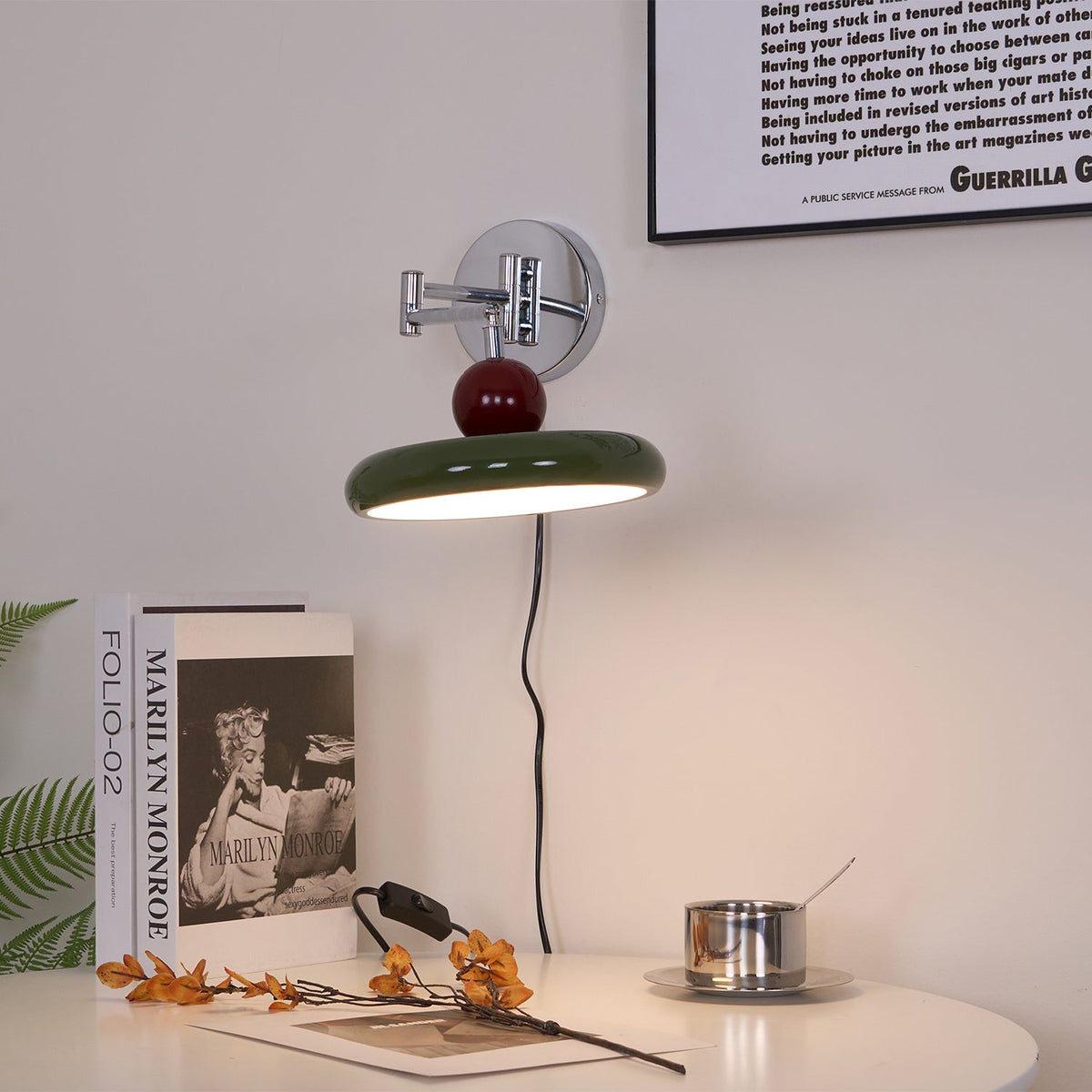 Selenina Wandleuchte mit Stecker